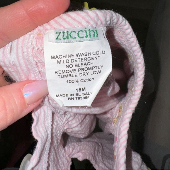 Birthday smocked toddler girl dress ruffles seersucker hat balloons embroidered - Picture 3 of 4